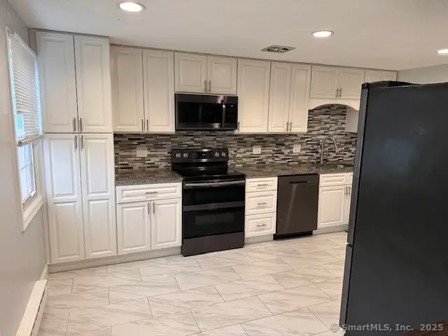 6 Lakeside Drive #P, Ledyard, CT 06339 - Image #3