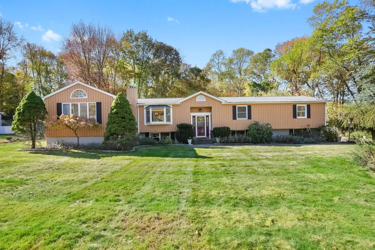 34 Merrimac Drive, Trumbull, CT 06611 - Image #1