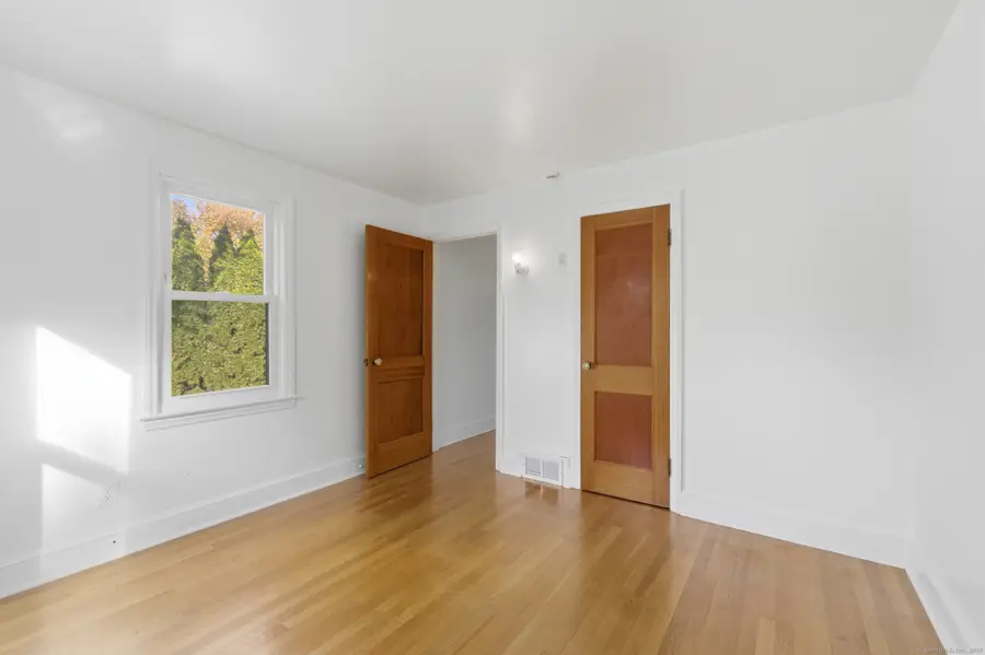 21 Stonington Road, Norwich, CT 06360 - Image #3