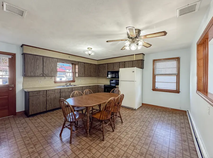 379 Scott Road, Waterbury, CT 06705 - Image #3
