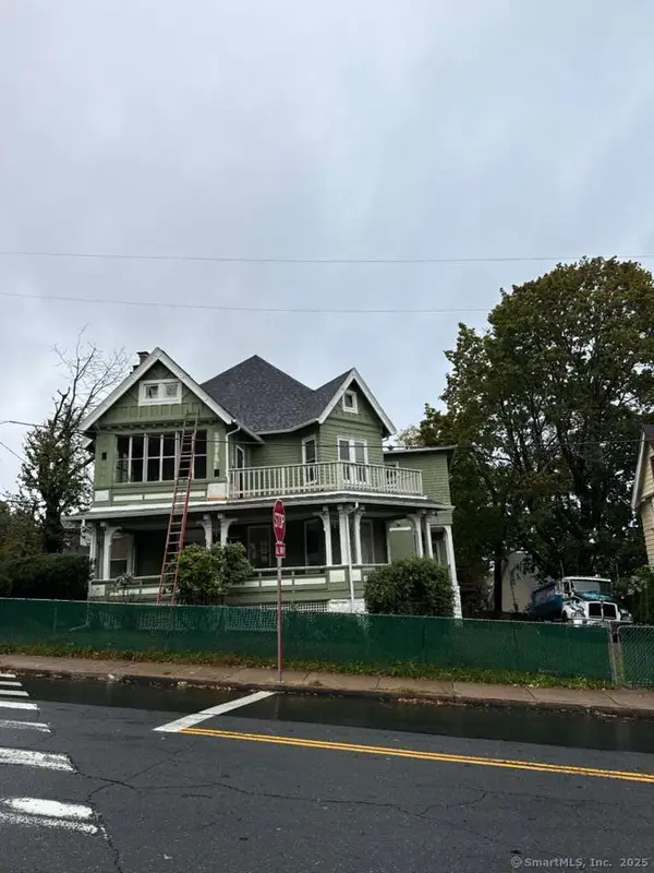 90 Pine Street, Waterbury, CT 06710