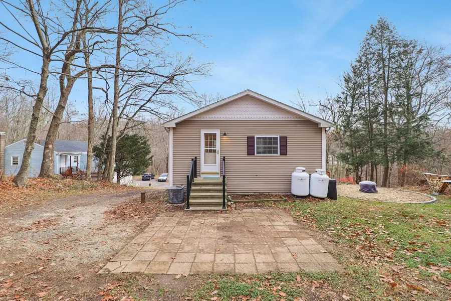34 Northrop Rd Extension, Bethany, CT 06524 - Image #2