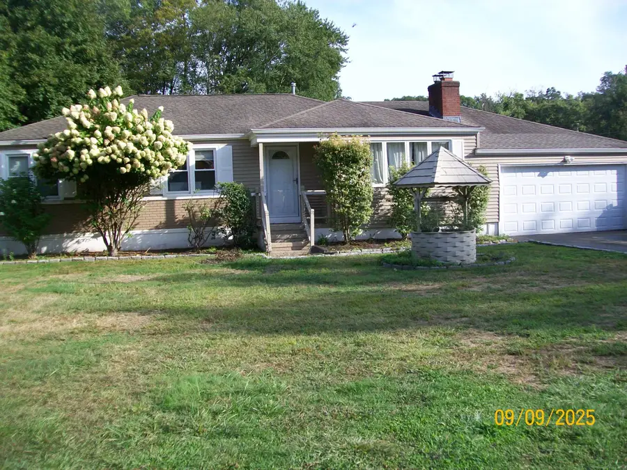 Address Withheld By Seller, Orange, CT 06477 - Image #2
