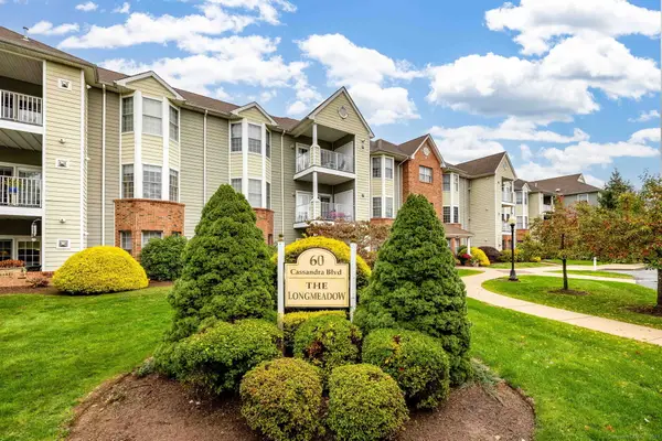 60 Cassandra Boulevard, West Hartford, CT 06107