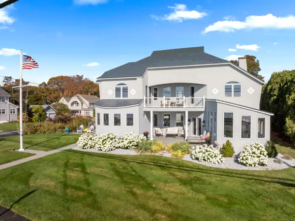 372 Maple Avenue, Old Saybrook, CT 06475