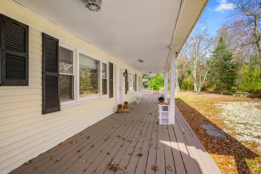 4 Fullmar Lane, Norwalk, CT 06850 - Image #3