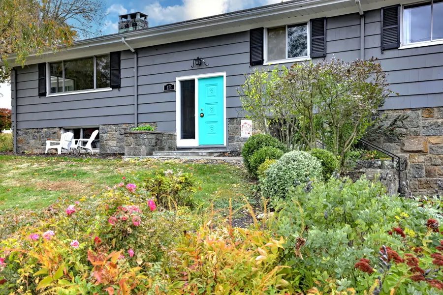 175 Twin Oaks Terrace, Stratford, CT 06614 - Image #3