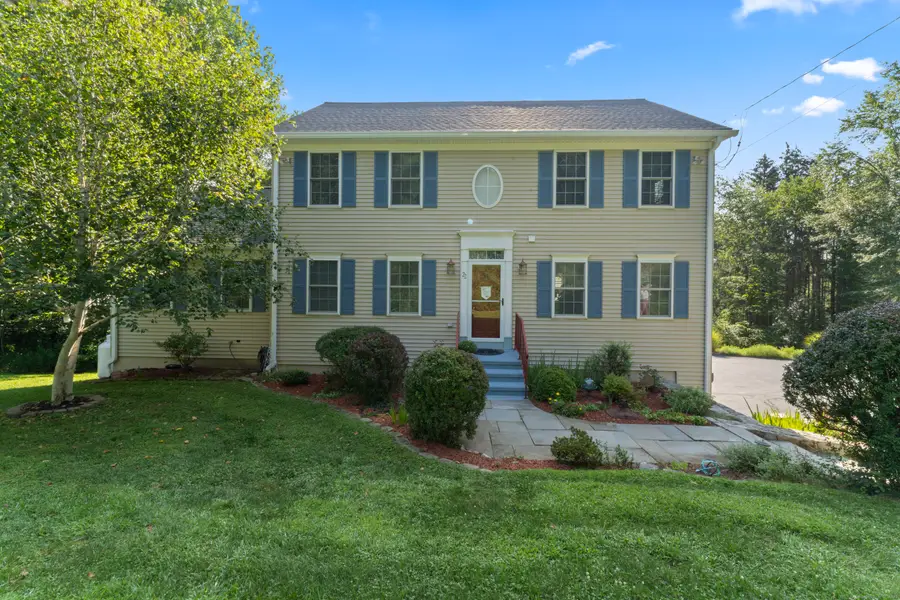 22 Lincoln Road, Newtown, CT 06470 - Image #3