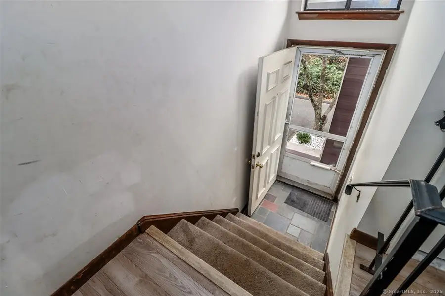 19 Stonegate Circle #D, Branford, CT 06405 - Image #3