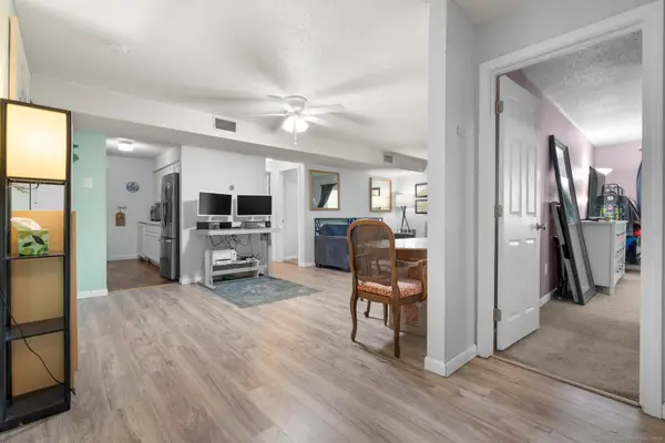 2 Concorde Way #A4, Windsor Locks, CT 06096