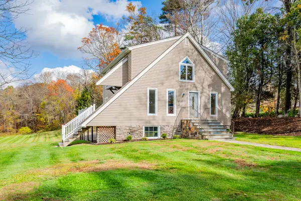 15 Lynns Corner Road, Woodbury, CT 06798