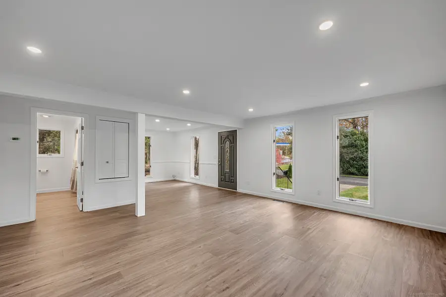 15 Lynns Corner Road, Woodbury, CT 06798 - Image #2