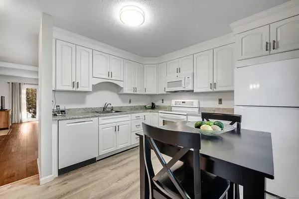 489 Wolcott Street #APT 46, Bristol, CT 06010