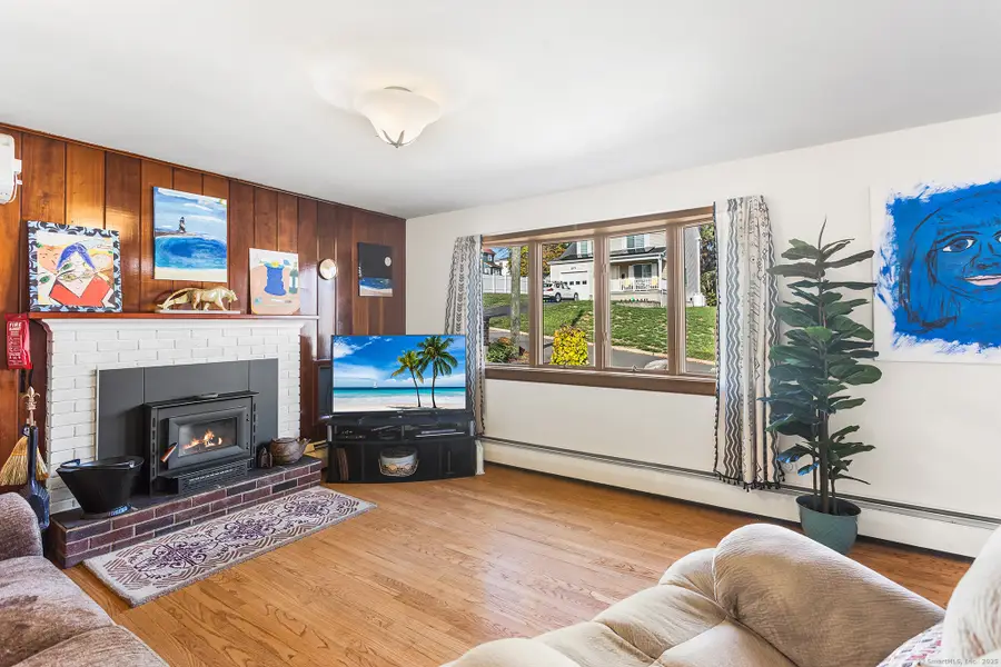 19 Fairlawn Avenue, Middletown, CT 06457 - Image #2