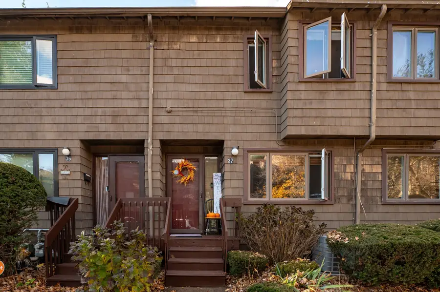 37 Towne House Road #37, Hamden, CT 06514 - Image #2