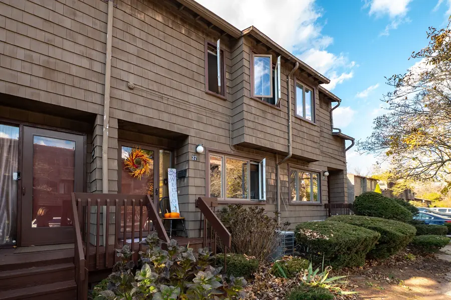 37 Towne House Road #37, Hamden, CT 06514 - Image #3