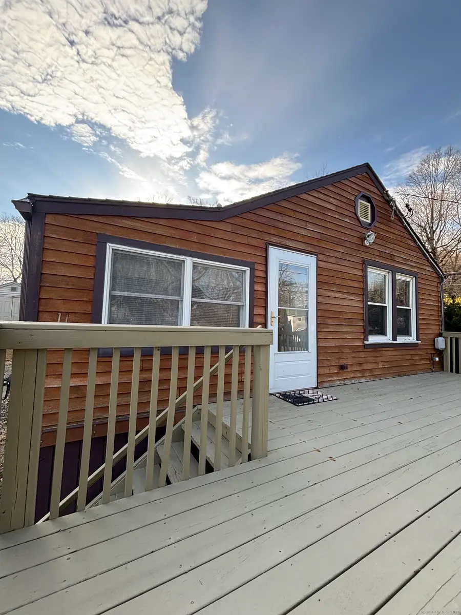 11 West Street, East Hampton, CT 06424 - Image #3