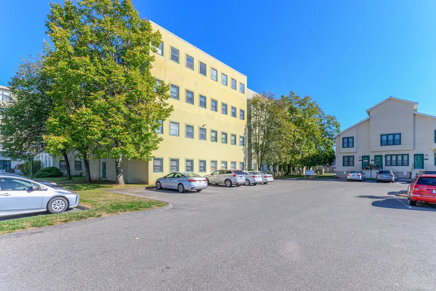 148 Judd Square #148, Wallingford, CT 06492 - Image #2