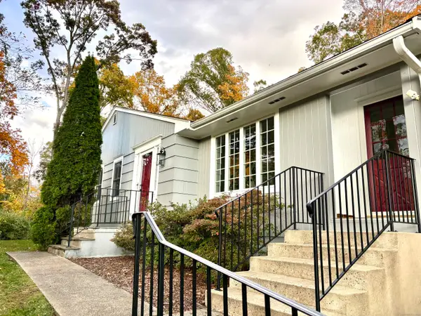 48 Meadow Wood Road, Branford, CT 06405