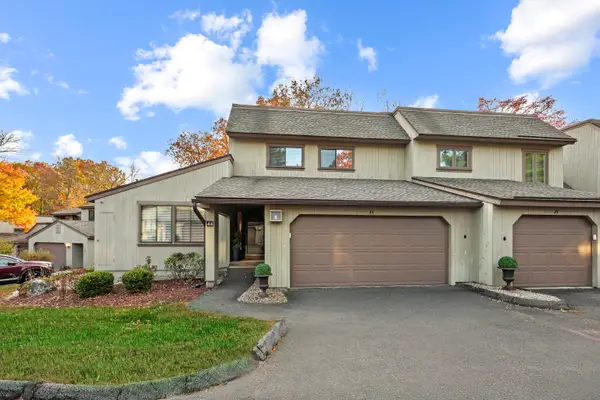 44 Applewood Lane #44, Avon, CT 06001