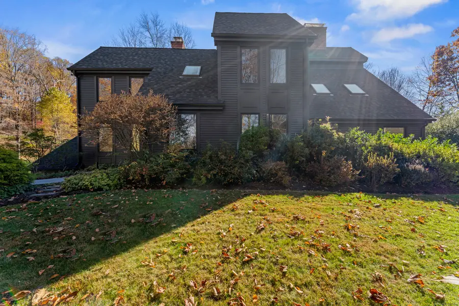 31 Poverty Hollow Road, Newtown, CT 06470 - Image #3