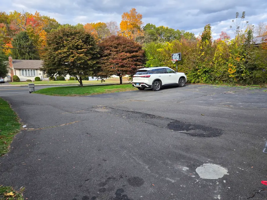 102 East Road, Bristol, CT 06010 - Image #2