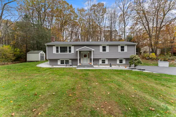 8 Possum Ridge Road, Newtown, CT 06470