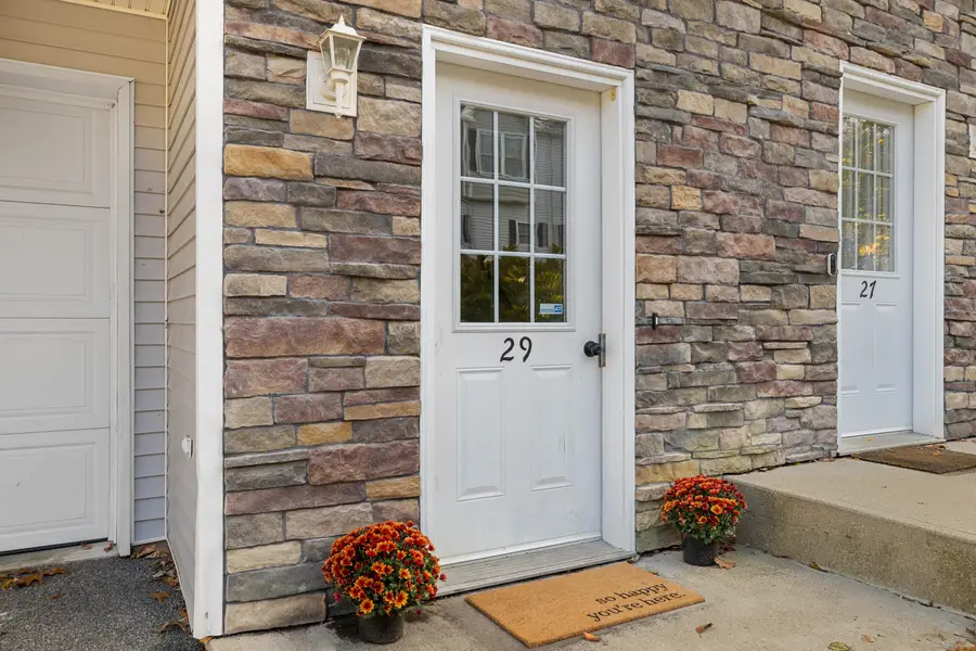 296 Hamilton Avenue #29, Norwich, CT 06360 - Image #2