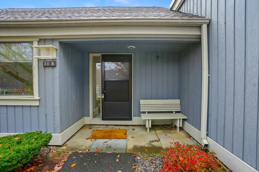 511 Heritage Village #B, Southbury, CT 06488 - Image #2