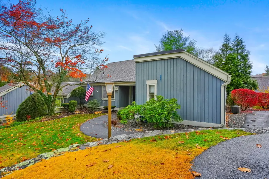 511 Heritage Village #B, Southbury, CT 06488 - Image #3