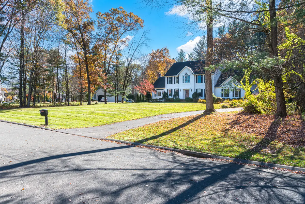 35 Cantlewood Drive, Somers, CT 06071 - Image #1