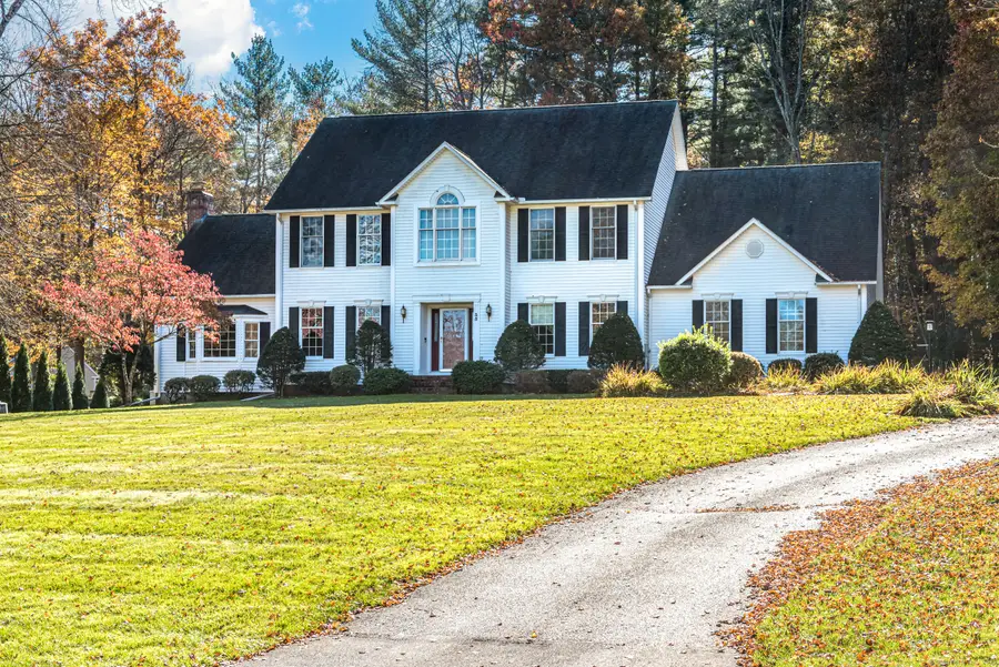 35 Cantlewood Drive, Somers, CT 06071 - Image #2