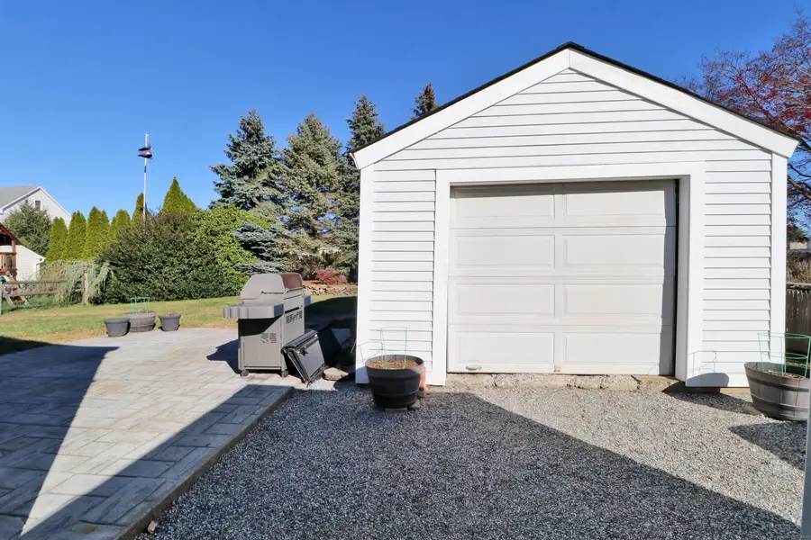 28 Stillson Place, Fairfield, CT 06824 - Image #3