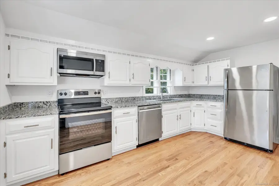 273 Wheeler Park Avenue, Fairfield, CT 06825 - Image #3