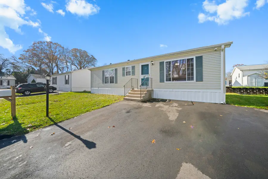 18 Laurel Circle, East Windsor, CT 06088 - Image #3