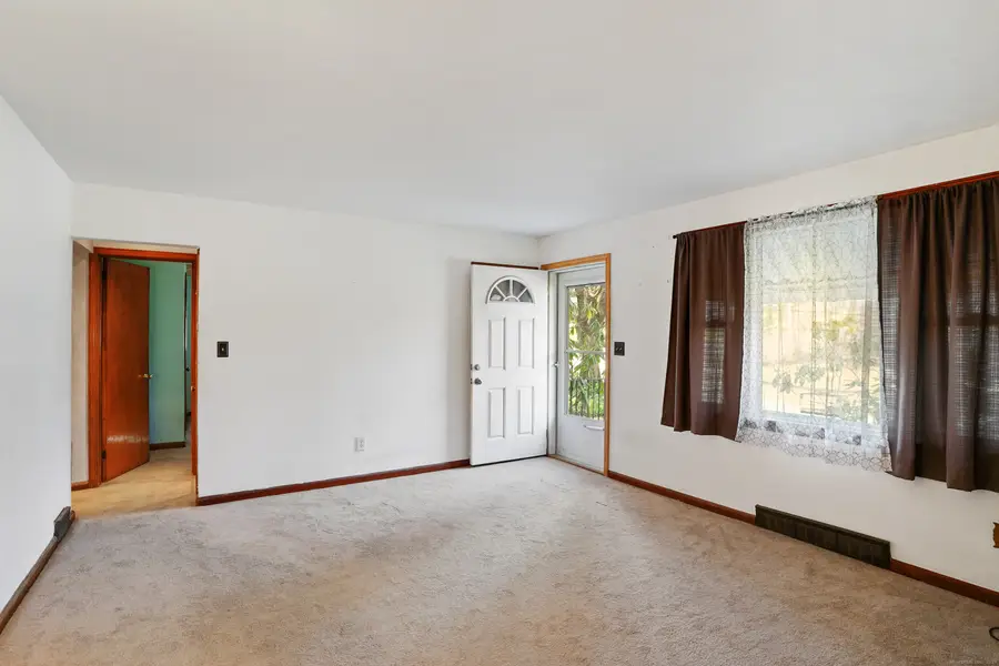 6 Windaway Road, Bethel, CT 06801 - Image #2