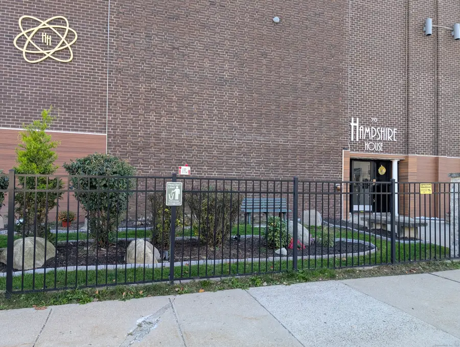 393 Laurel Avenue #APT 203, Bridgeport, CT 06605 - Image #2