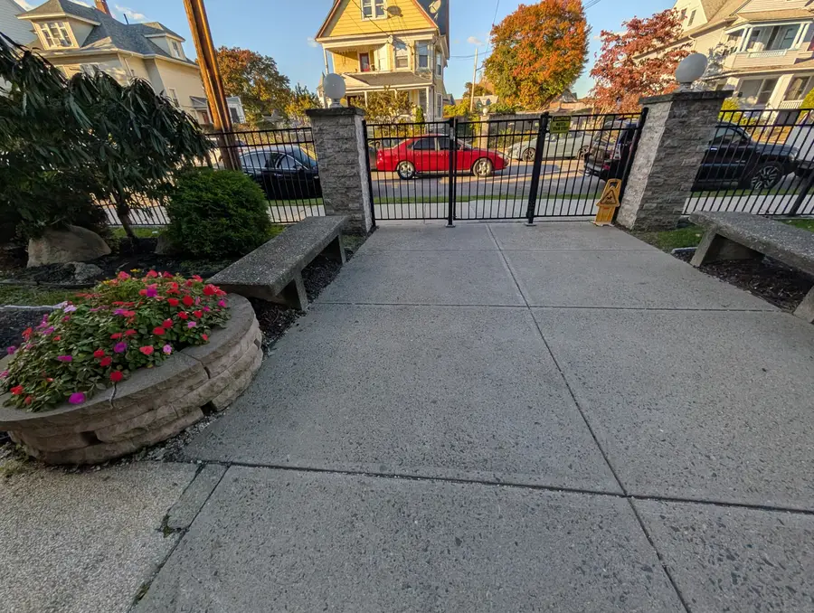 393 Laurel Avenue #APT 203, Bridgeport, CT 06605 - Image #3