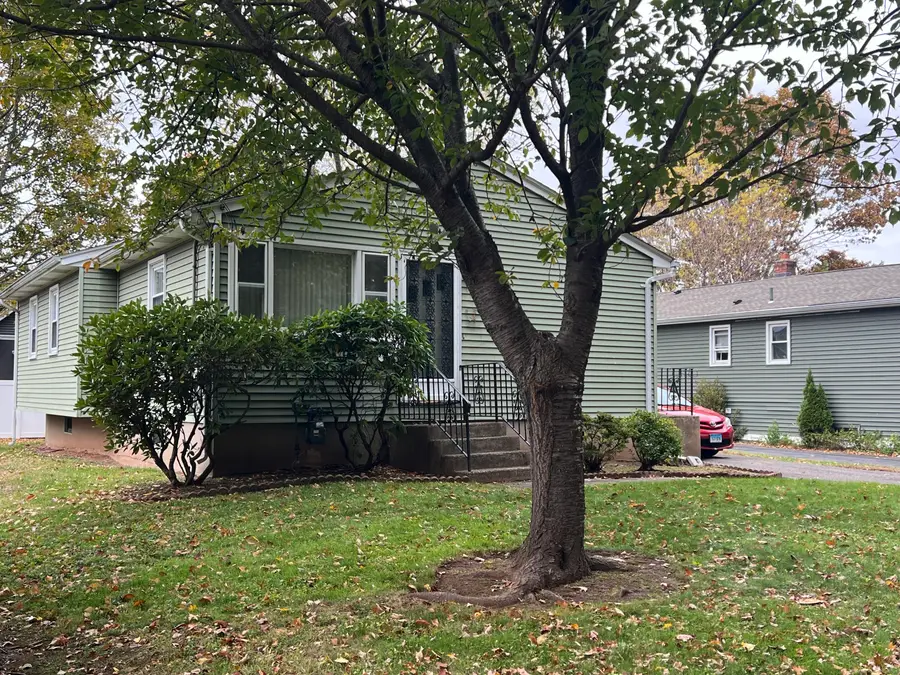 34 Monroe Court, Meriden, CT 06451 - Image #2