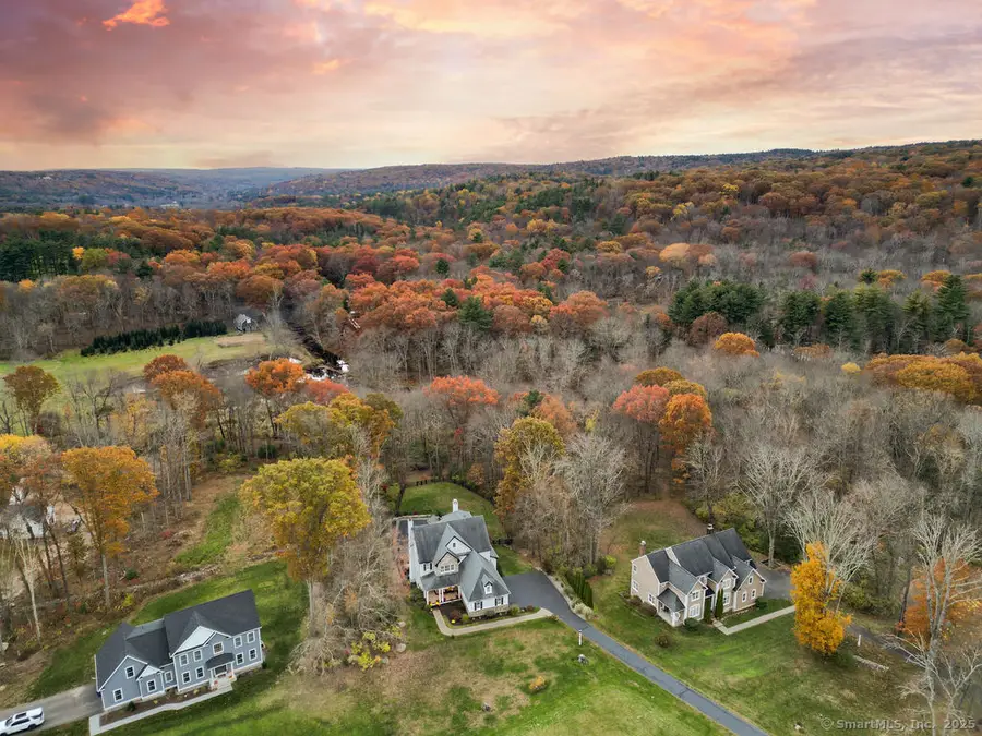 35 Rustle Meadow Lane, Canton, CT 06019 - Image #3