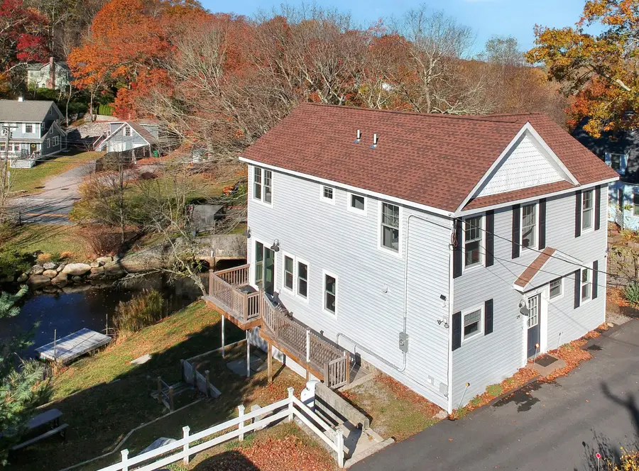 276 Niantic River Road, Waterford, CT 06385 - Image #2