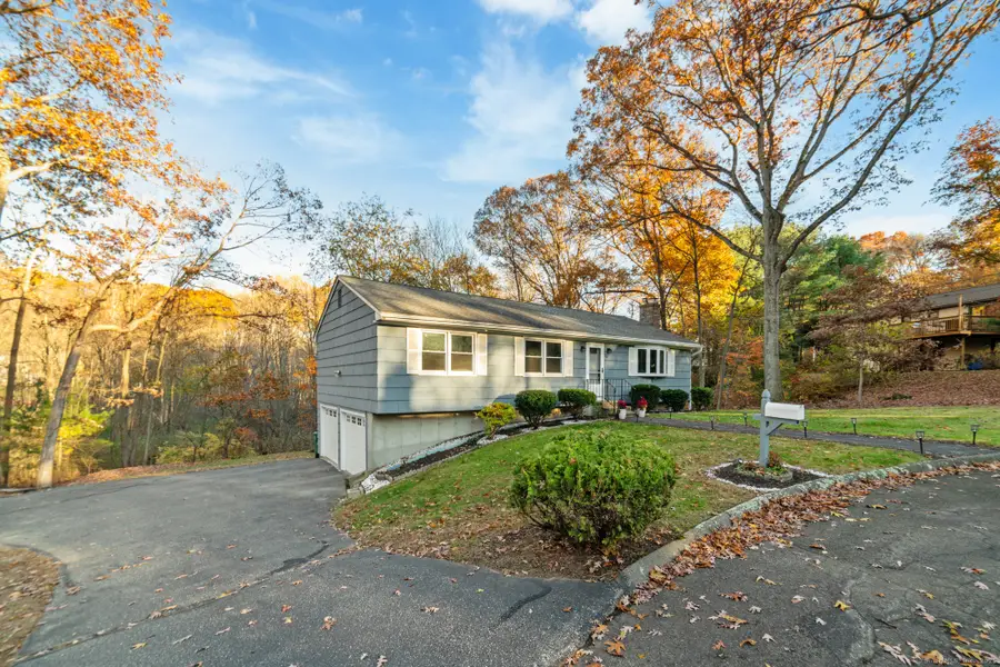22 Pheasant Drive, Seymour, CT 06483 - Image #2