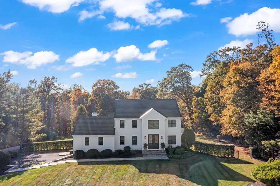 40 Great Ring Road, Newtown, CT 06482 - Image #2