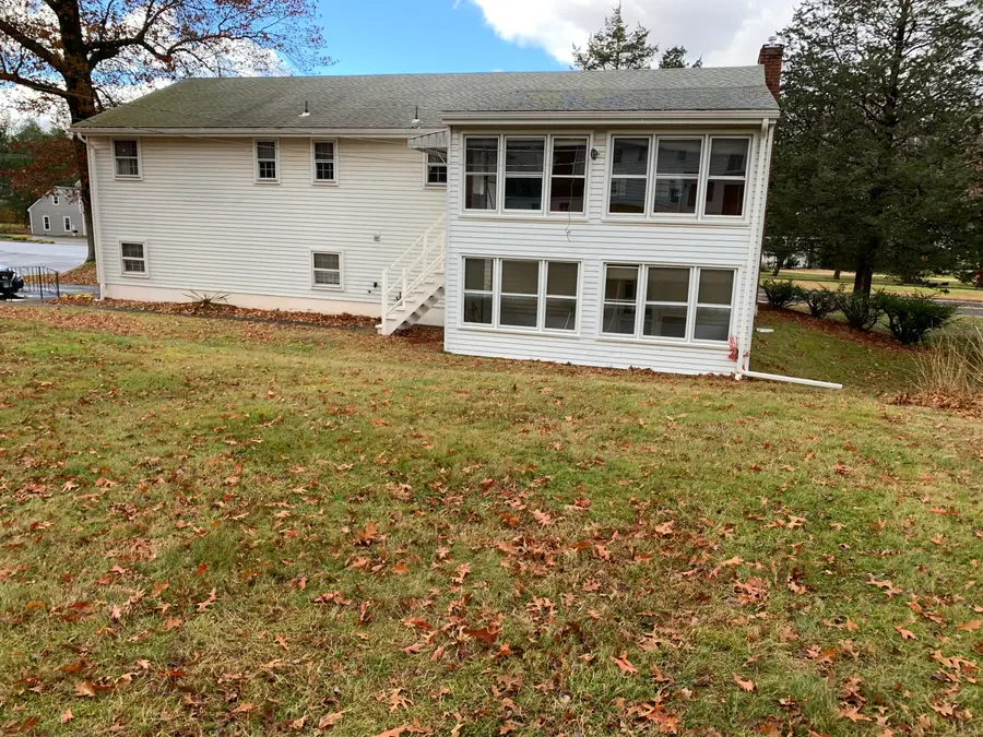 381 Chamberlain Highway, Berlin, CT 06037 - Image #2
