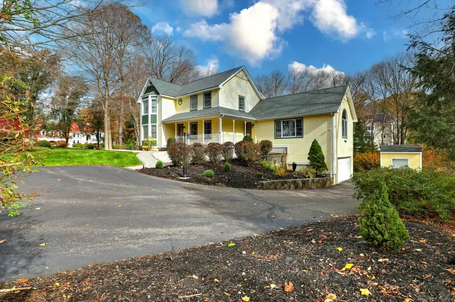 920 Green Circle, Orange, CT 06477 - Image #2