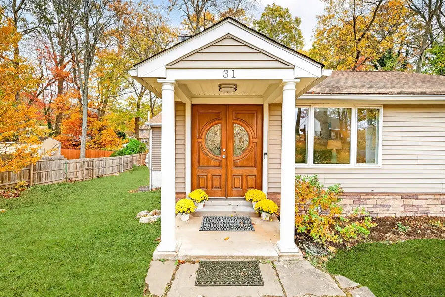 31 Woodridge Drive South, Stamford, CT 06902 - Image #3