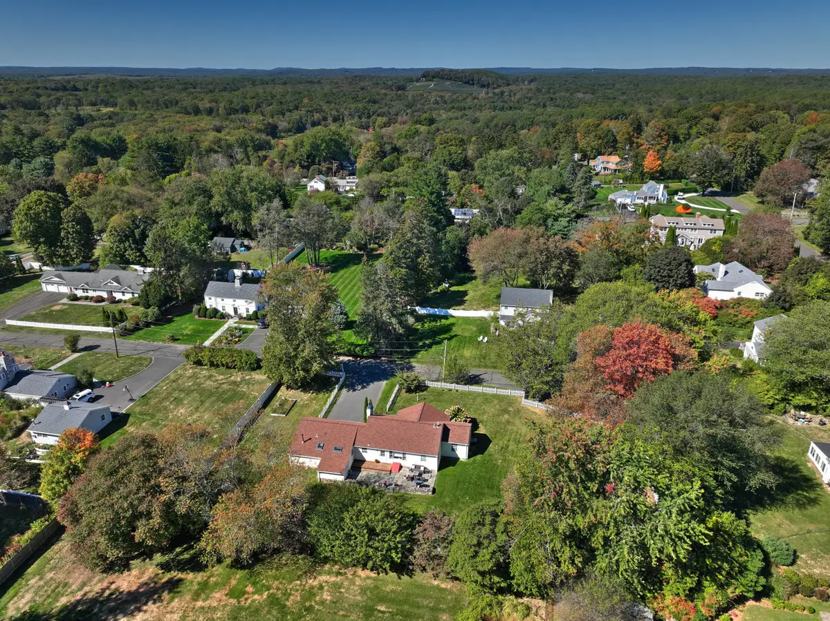 16 Manor Lane, Easton, CT 06612 - Image #1