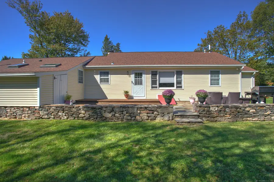 16 Manor Lane, Easton, CT 06612 - Image #3