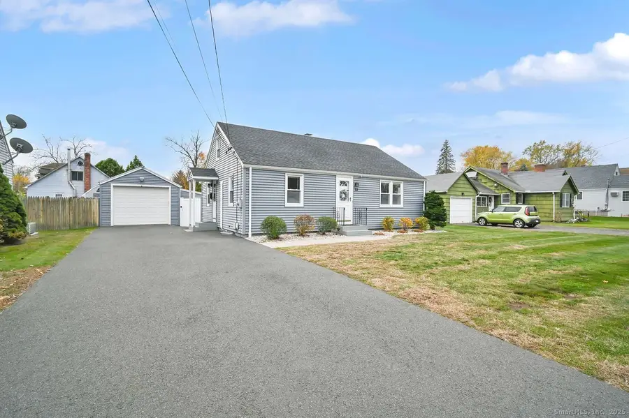 32 School Street, Windsor Locks, CT 06096 - Image #2