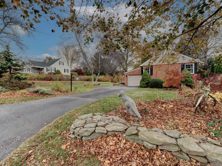 27 Crown Street, Vernon, CT 06066 - Image #2